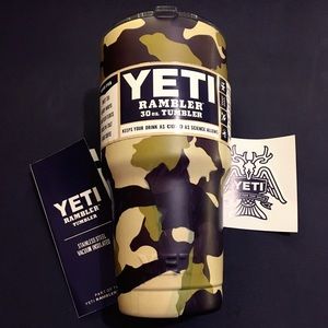 Yeti Camo print Tumbler 30 oz